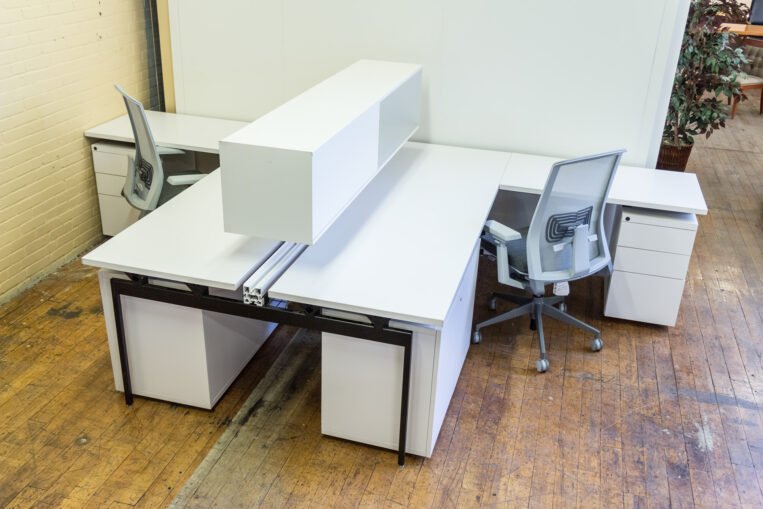 Knoll Antenna Cubicles