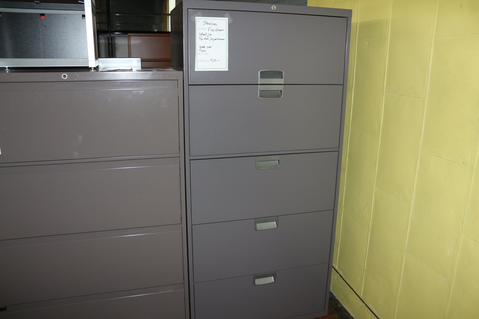 Steelcase 30″ 5 Drawer File Cabinet