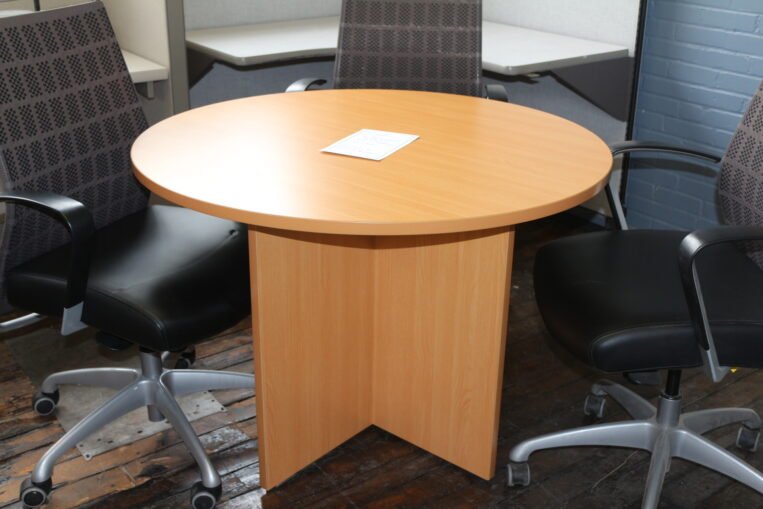 Peartree 42" Laminate Round Meeting Table