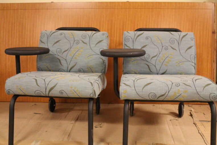 Teknion Blue Mobile Lounge / Reception Chairs with Tablet