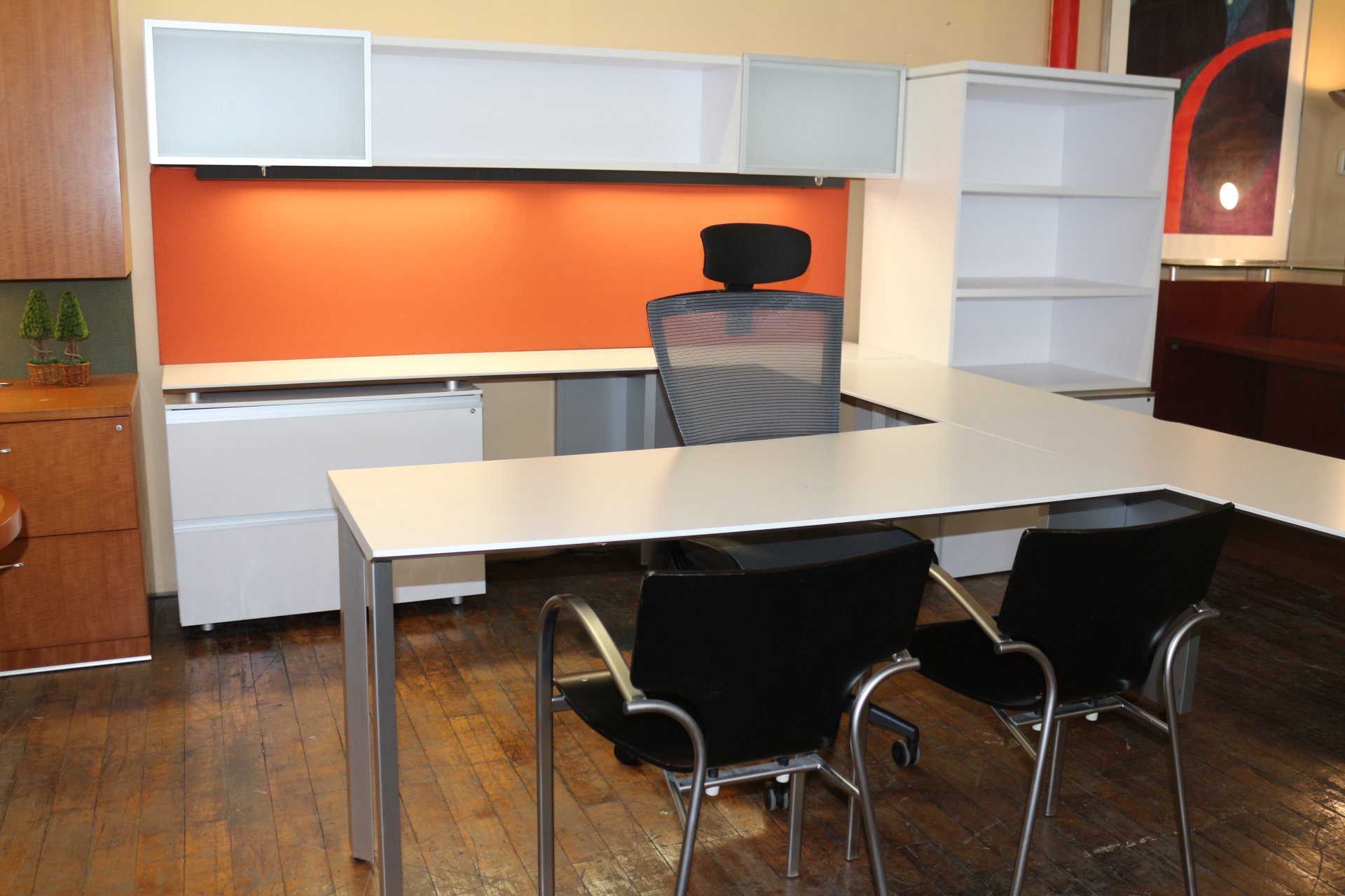 Knoll AutoStrada Executive Private Office Workstation