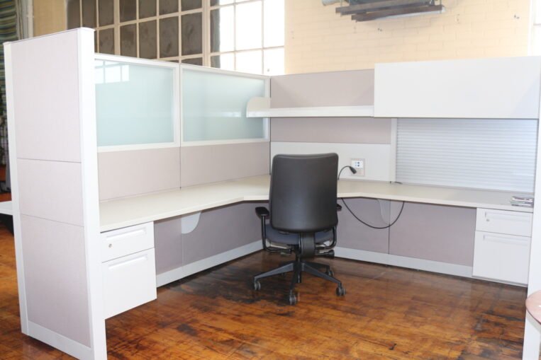 8' x 8' "Answer" Cubicles