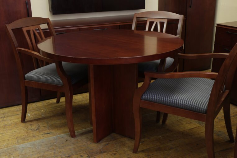 Paoli Medium Cherry 42" Diameter Round Table