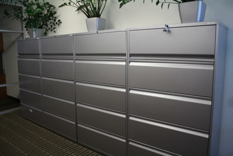 Knoll Calibre 5 Drawer Files in Graphite color