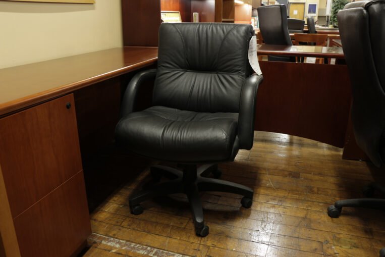 'The Admiral' Overstuffed Executive Chair