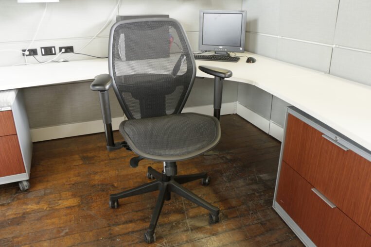 Compel 'Net' Black Mesh Task Chairs