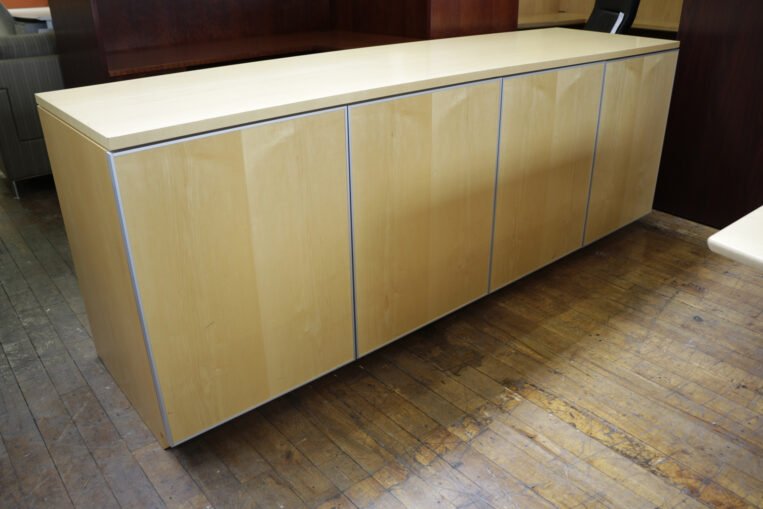 Nienkamper Vox 4-Door Maple Credenza