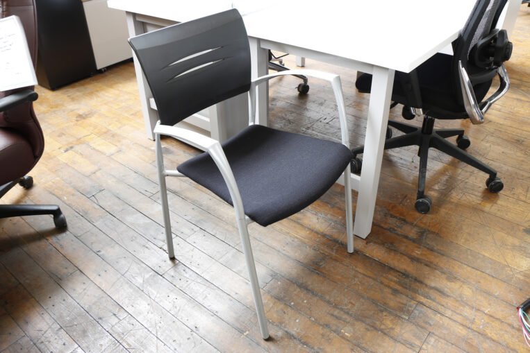 Compel Octiv Guest Chair with Arms