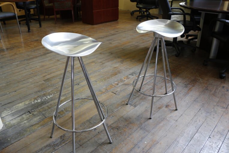Knoll Jamaica Stools by Pepe Cortes - Counter Height