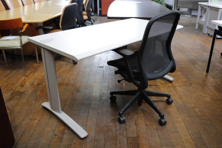 Steelcase Ellipse Arctic White Training Tables