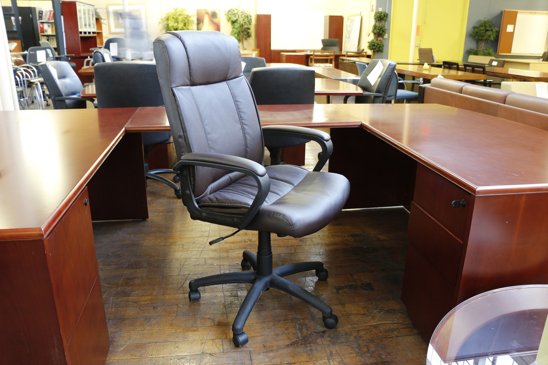 Brown Leather Hi-Back Executive Chair