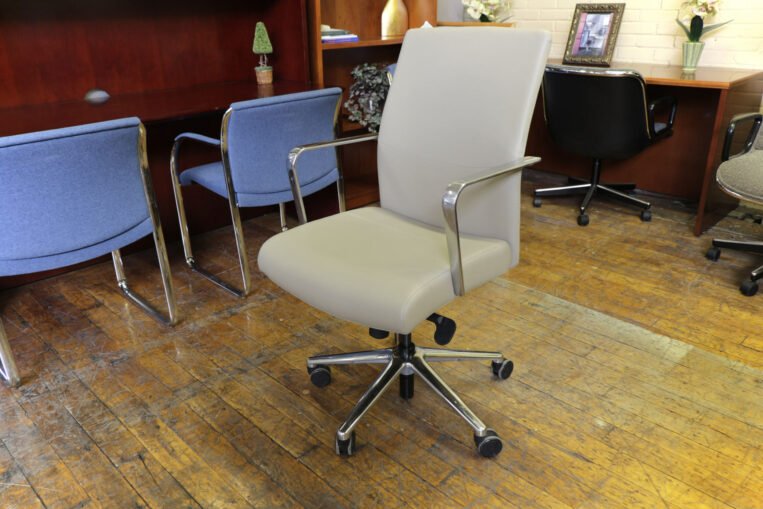 Keilhauer Reeve Leather Executive Chairs