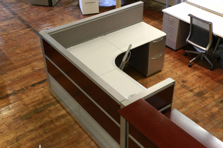 Kimball Cetra 6' x 6' Cubicles Cherry Panels with Beige & Metallic Trim