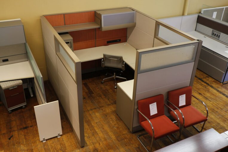 Teknion TOS 8' x 7' Cubicles With Glass Panels