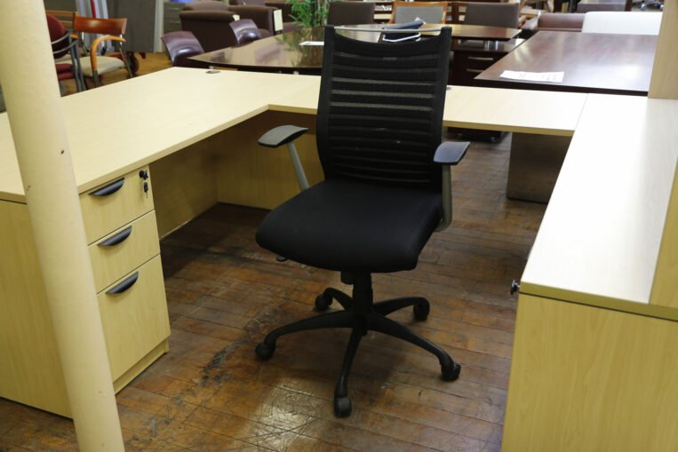 Source International Purl Managerial Black Mesh Task Chairs