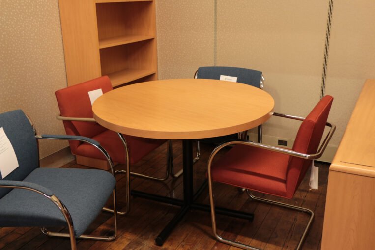 National Hiland 42" Diameter Honey Maple Round Conference Table