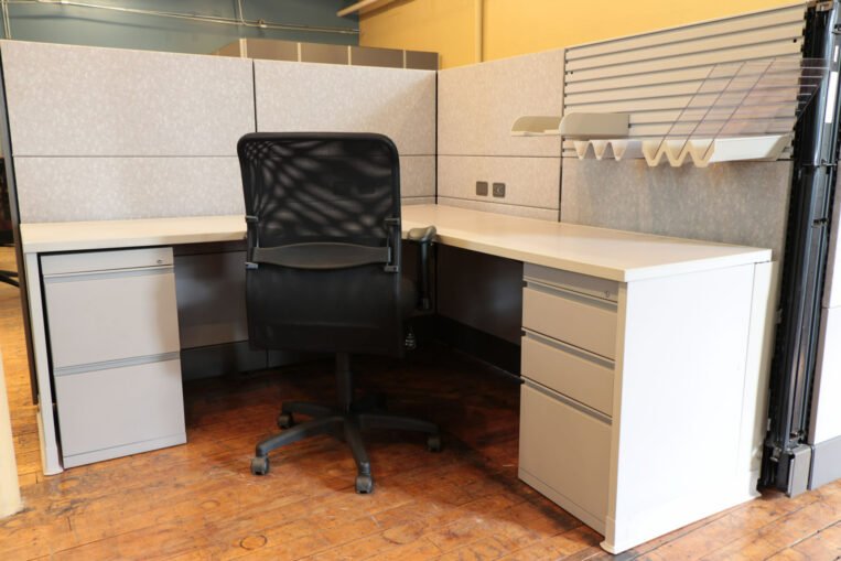 Herman Miller Ethospace 6' x 6' Cubicles