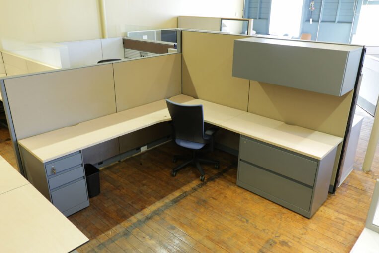 Steelcase Answer 8'x8' Cubicles with Overhead Storage