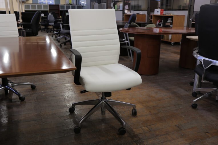 Compel Maxim LT Conference Chairs