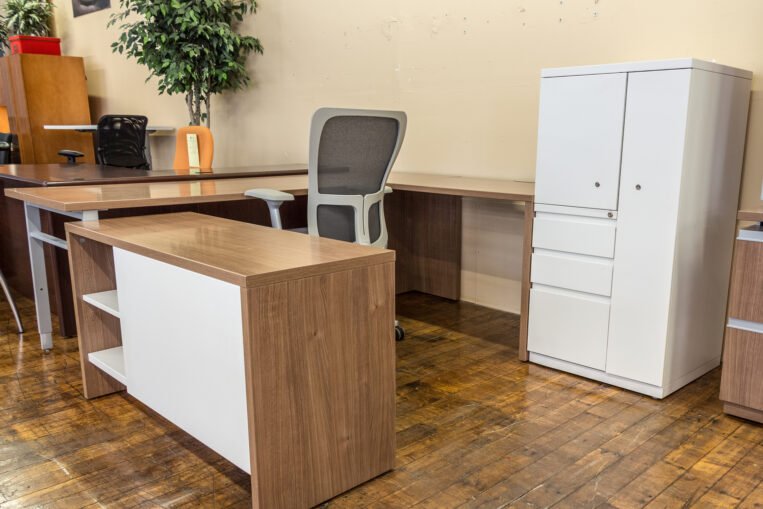 Haworth Masters Desk Suite