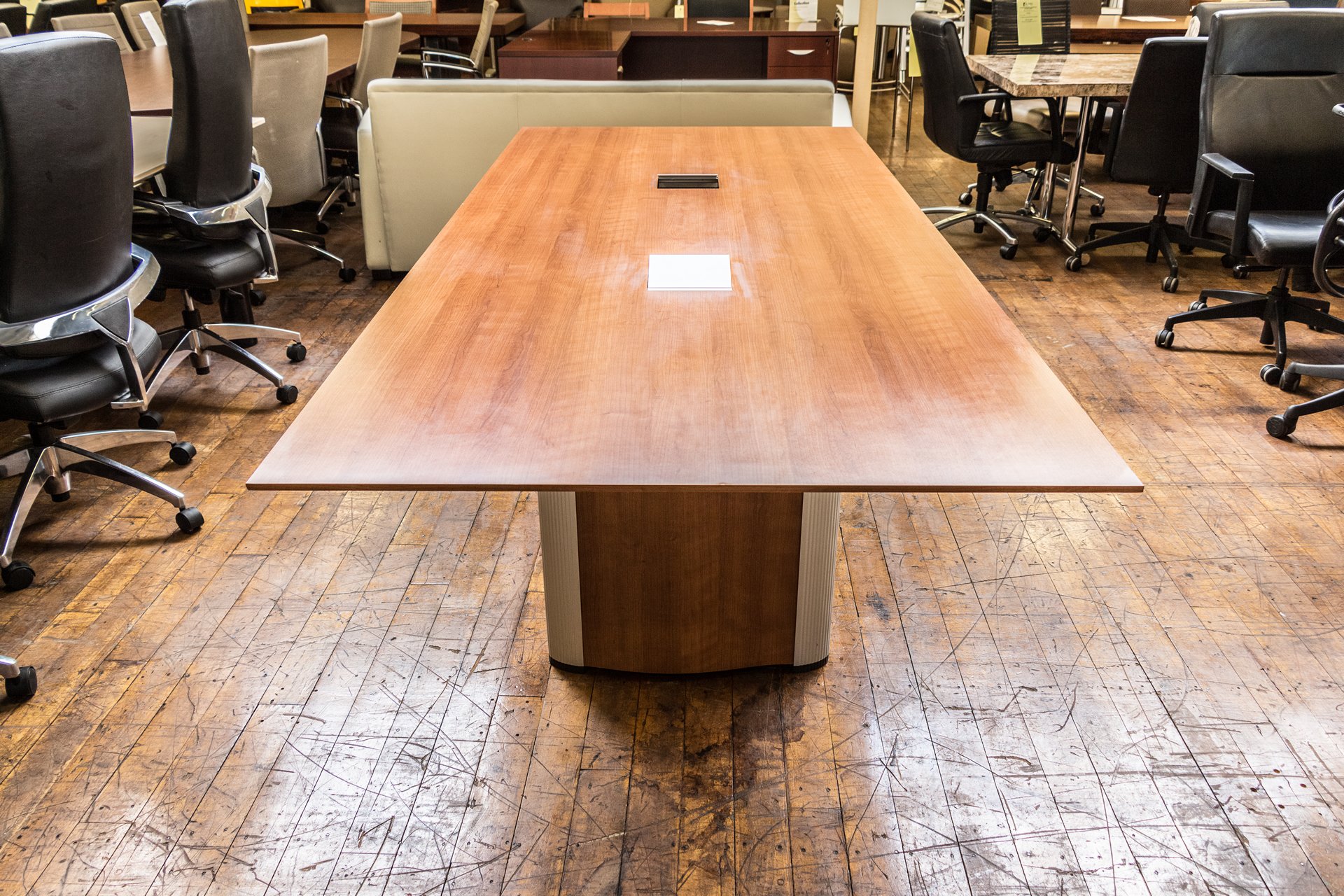 peartreeofficefurniture_peartreeofficefurniture_peartreeofficefurniture_nienkamper-vox-8-x-3-5-cherry-laminate-tapered-edge-conference-table.jpg