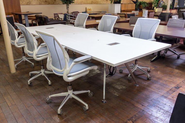 Bernhardt Parallax Conference Table