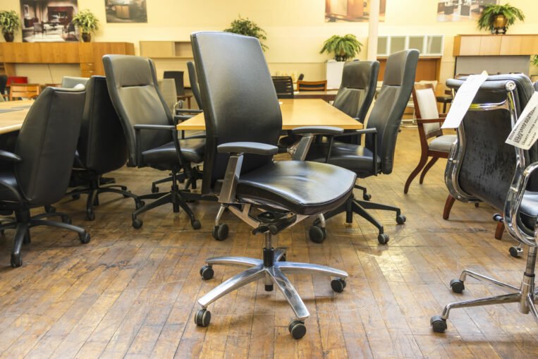 Teknion Marini Synchro-Tilt High-Back Black Leather Executive Chair