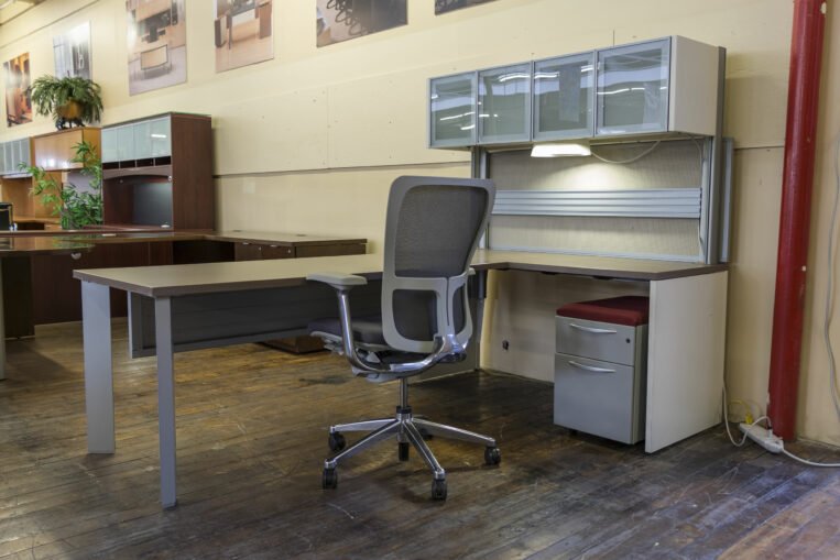 Teknion Expansion L-Shaped Desks