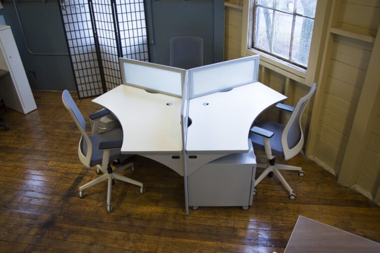 Hon 3-Pod Workstations