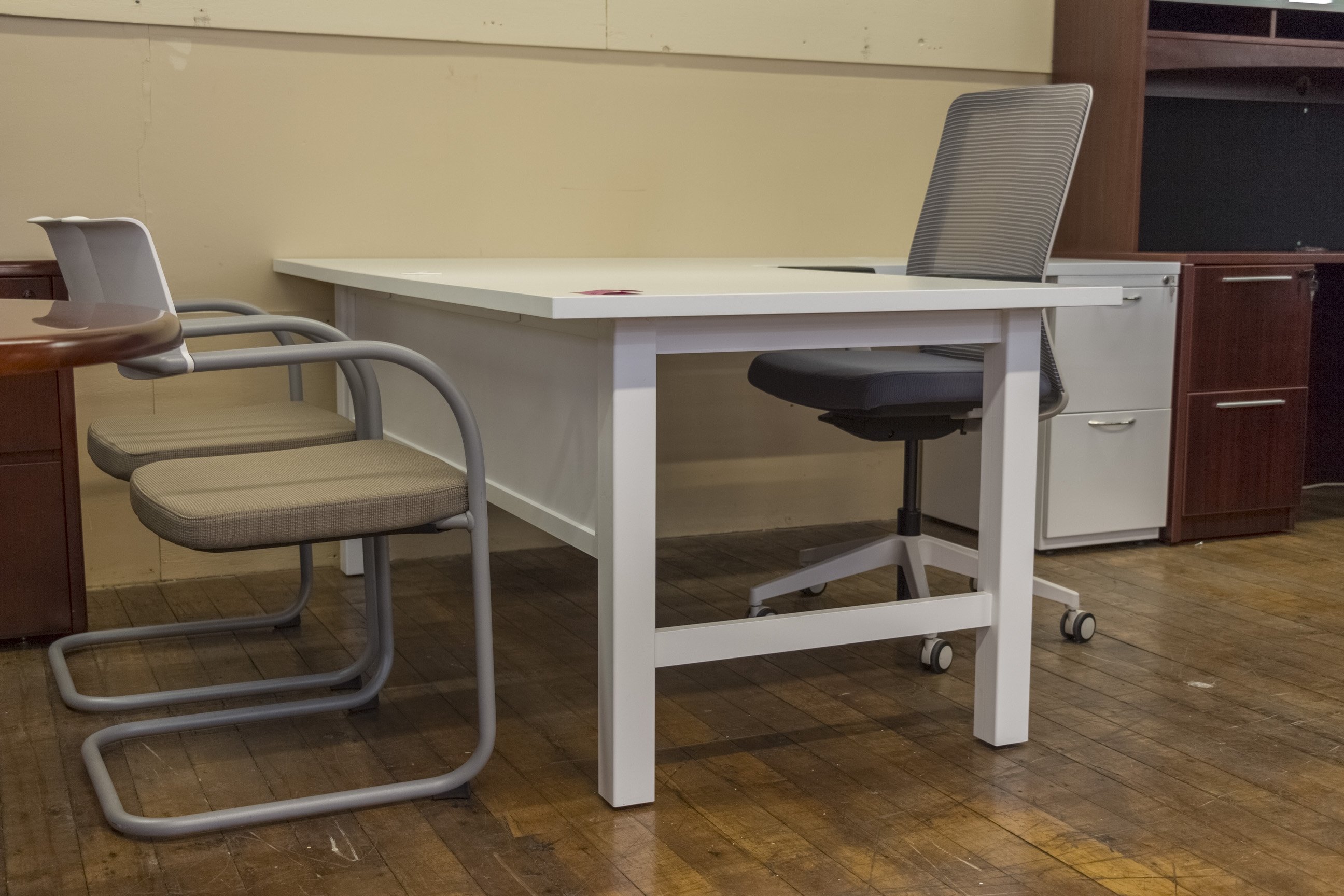 Peartree Modular Desking Systems