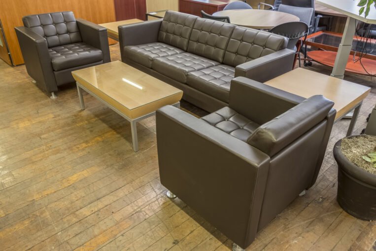 Krug Sloane Sofa & Club Chair Set