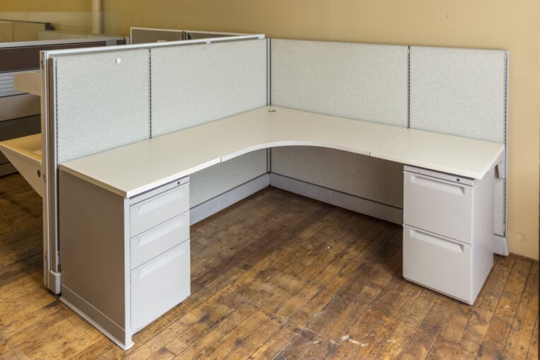 Herman Miller AO2 6' x 6' Cubicles