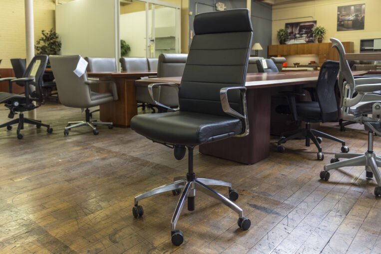 Peartree Eclipse High-Back Executive Chairs