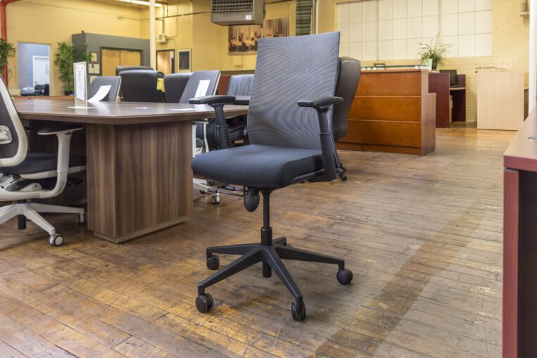 Peartree Eclipse Basic Mid-Back Mesh Task Chairs