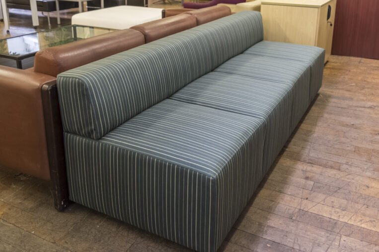 Coalesse Await Loung Sofa