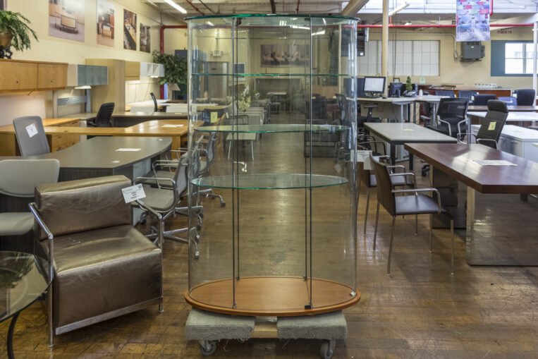 Fiam Italia Palladio Uno Glass Display Showcase