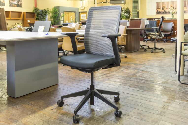 Patra Marin Mesh Back Task Chairs in Black
