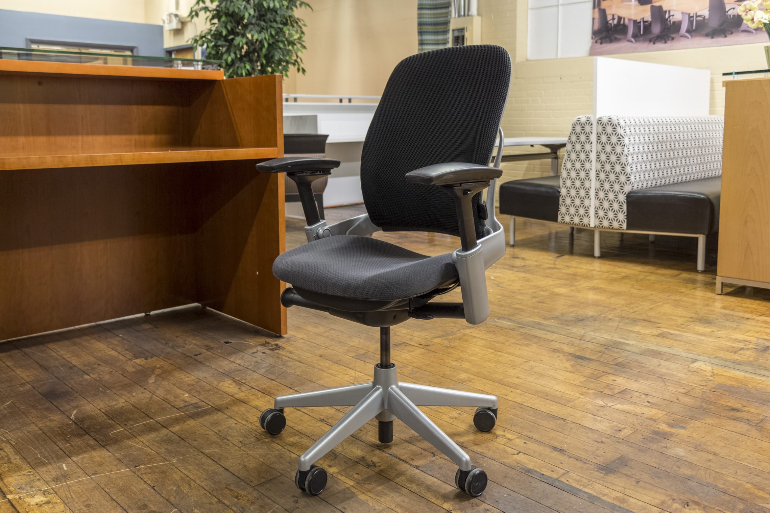 Steelcase Leap Chairs with 3d Knit Back • Peartree Office Furniture