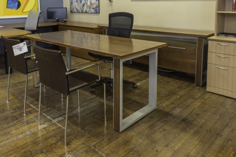Riviera Ambit Executive Desk & Credenza