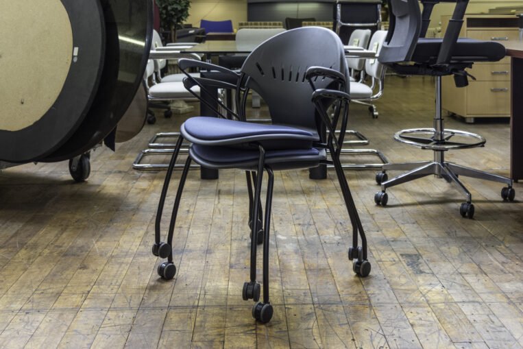 Versteel Chela Stackable Guest Chairs