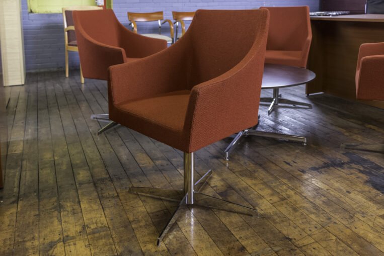 Aceray Alba Swivel Chairs