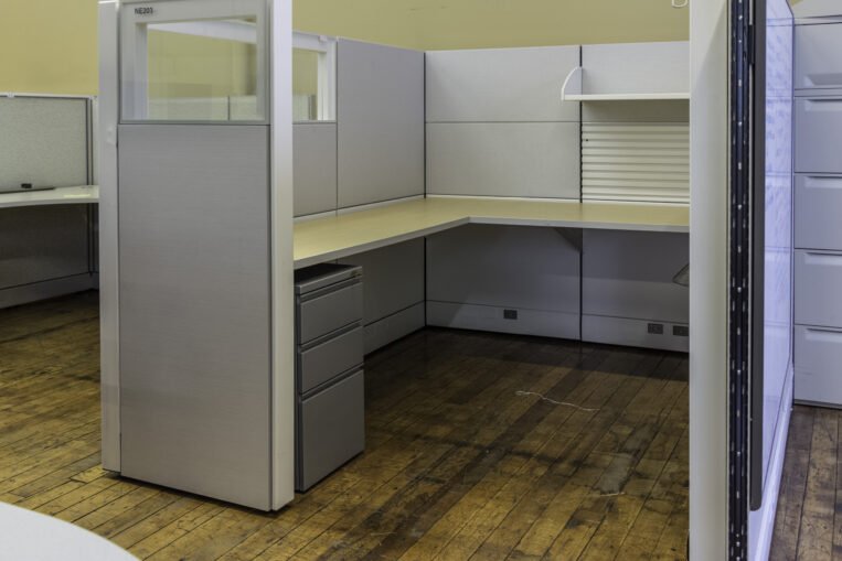 Herman Miller Ethospace 6′ x 7′ Cubicles