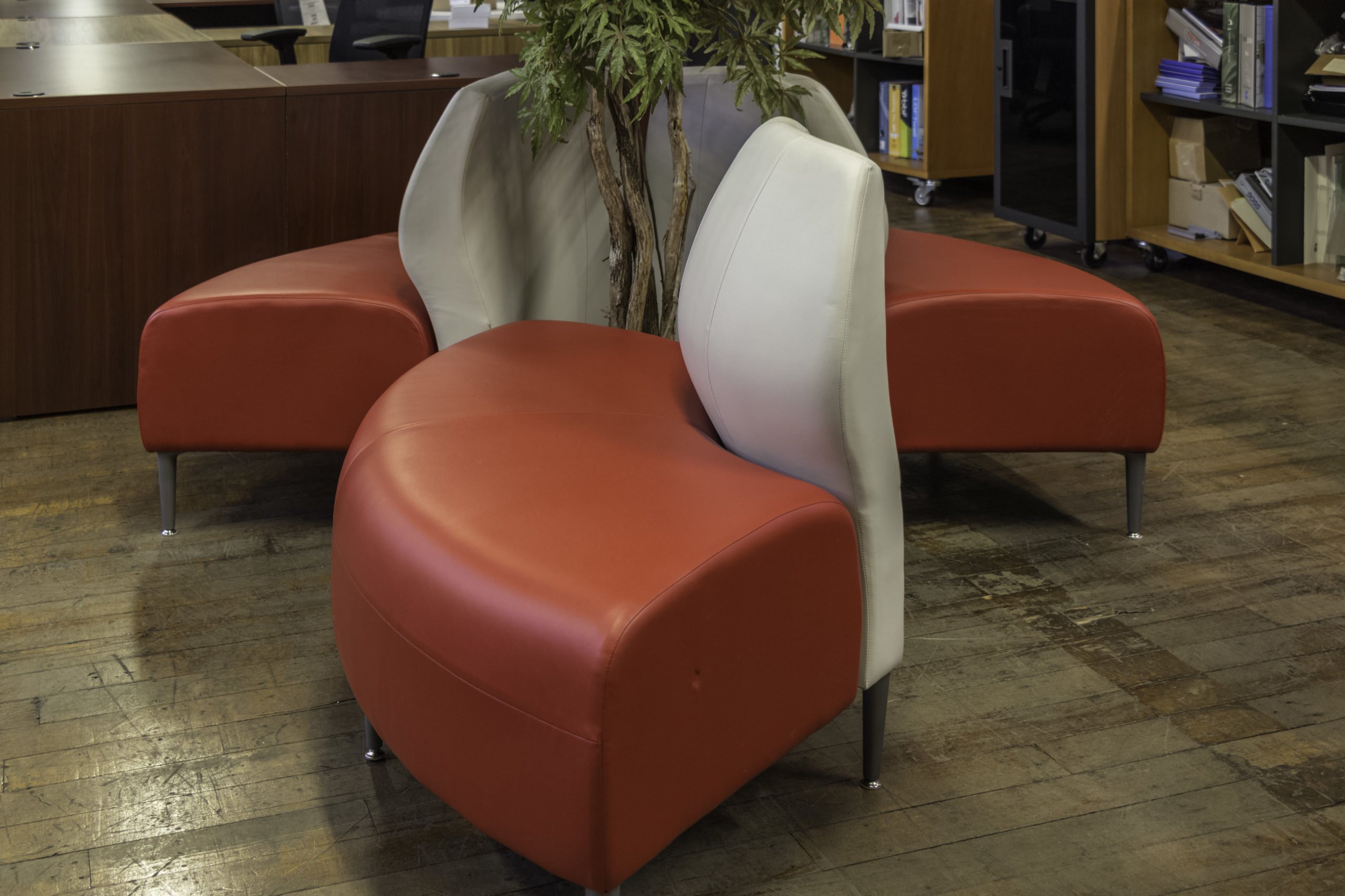 krug-zola-circular-modular-seating-peartree-office-furniture