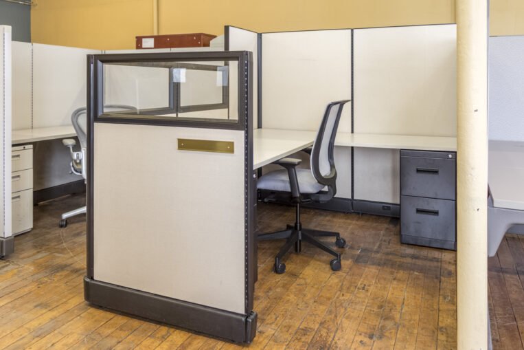 AO2 Style 6′ x 7′ Cubicles