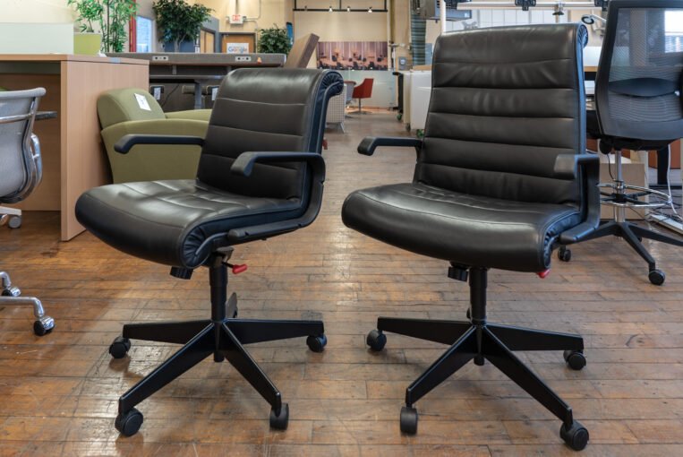 Knoll Sapper Executive Chairs