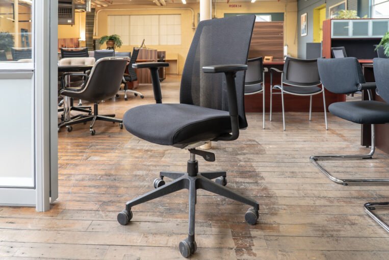 Compel Bravo Mesh Back Task Chairs