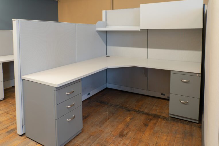 Steelcase Answer 6' x 6' Cubicles