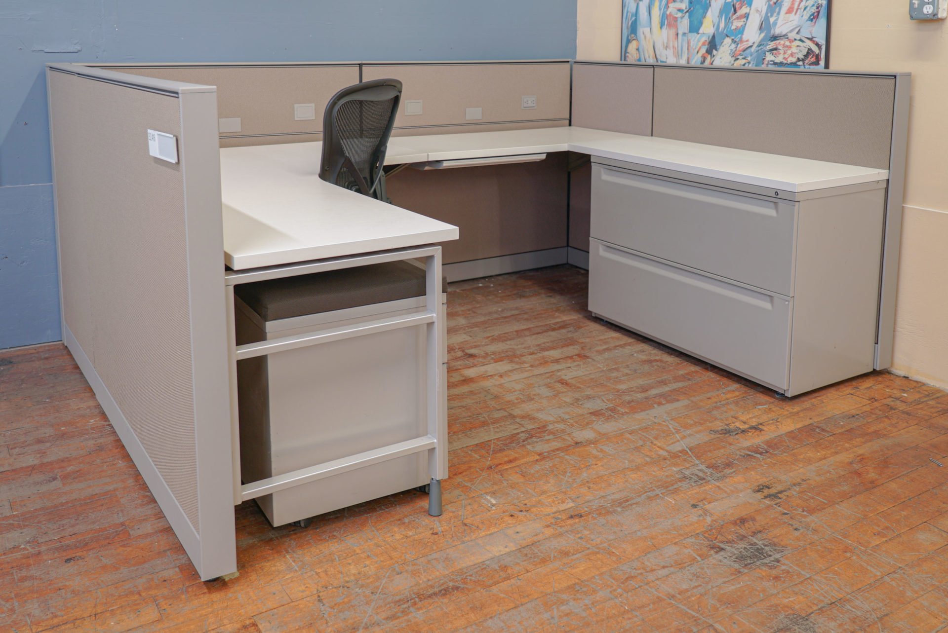 Gray AIS MWall 7' x 7' Cubicles • Peartree Office Furniture