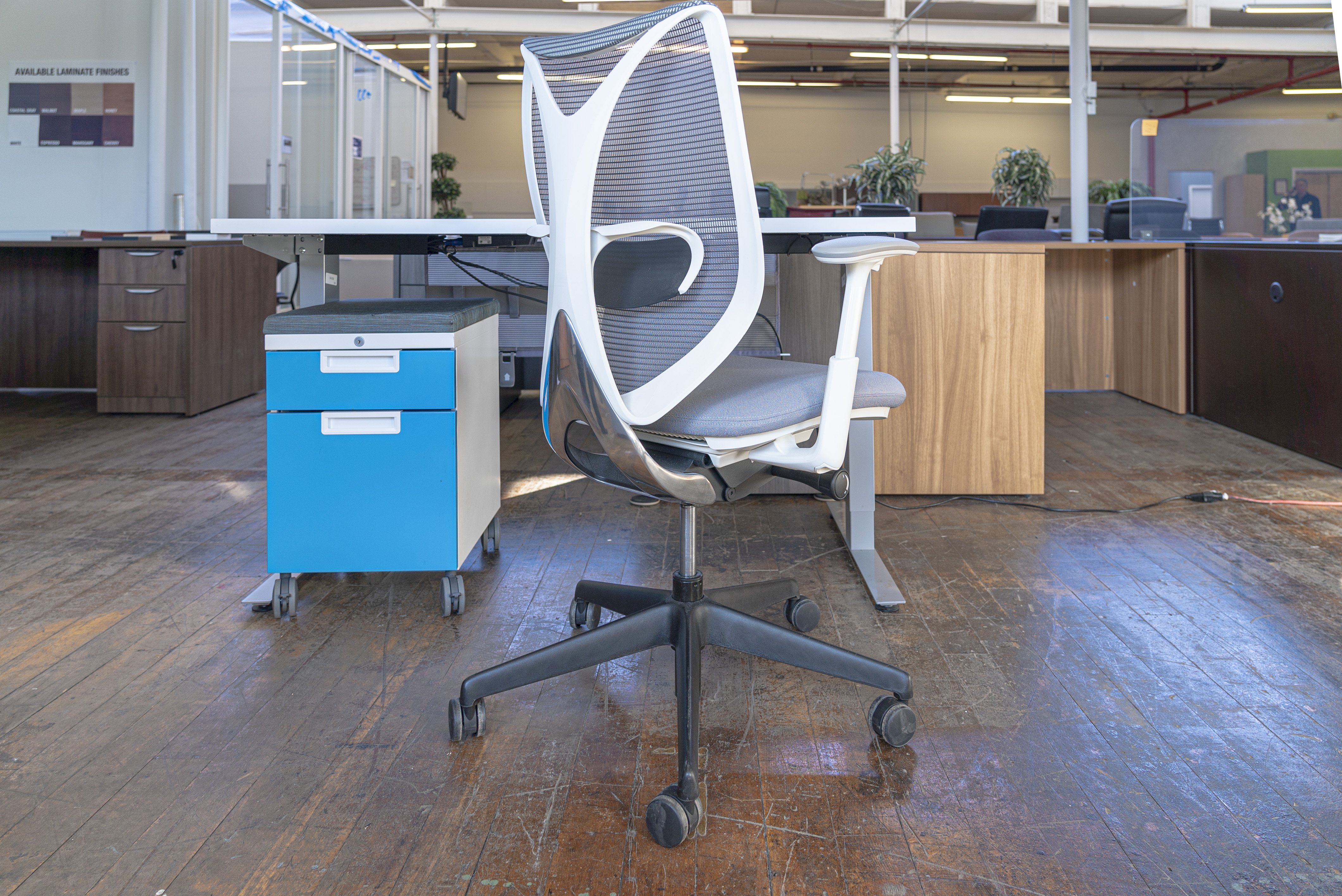 3-piece-teknion-home-office-bundle-with-height-adjustable-desk-sabrina-task-chair