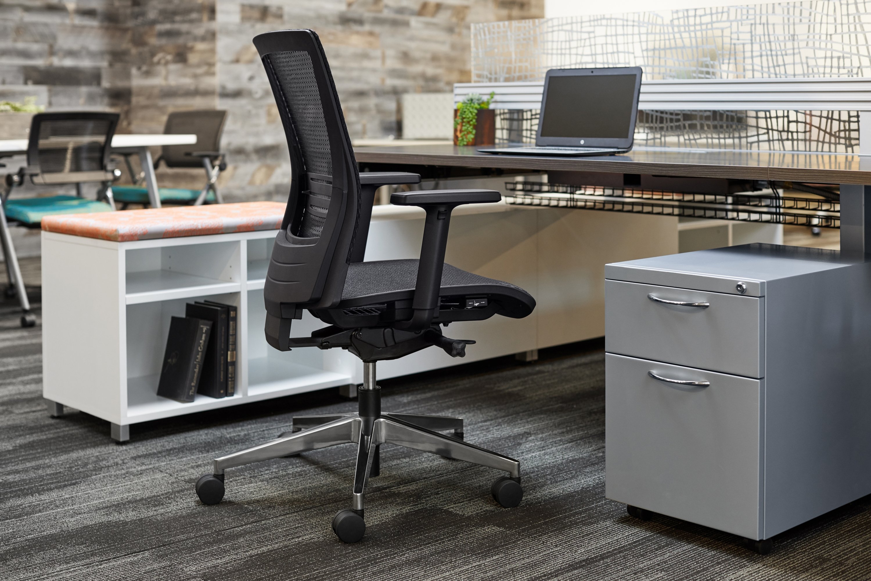 AIS Oxygen® Benching • Peartree Office Furniture